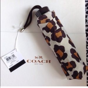 COACH ❤️CHEETAH PRINT MINI UMBRELLA travel size