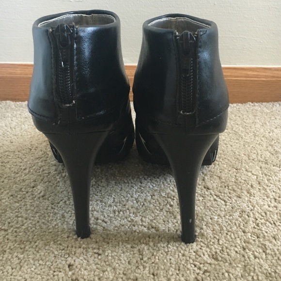 Open Toe Ankle Bootie - Picture 3 of 4
