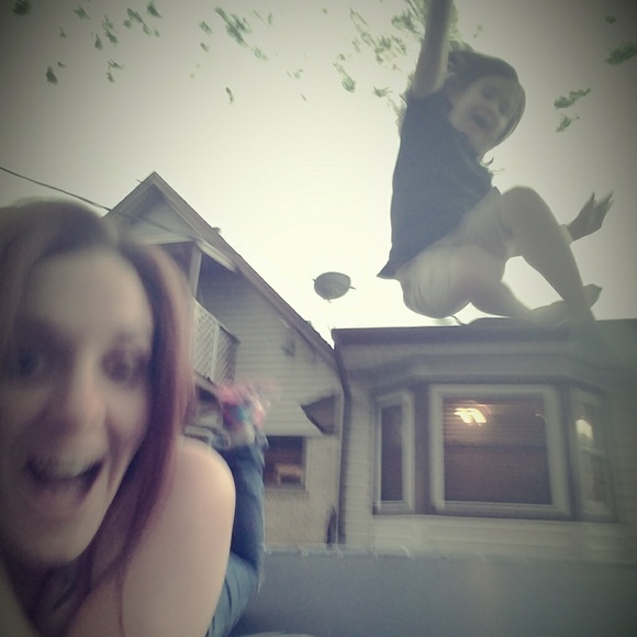 Meet your Posher, Amber - Picture 2 of 3