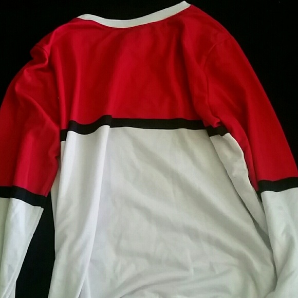 Pok?mon pullover - Picture 2 of 2