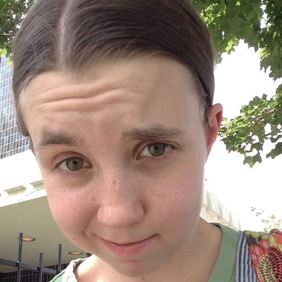 Meet your Posher, Quinn - Picture 1 of 1