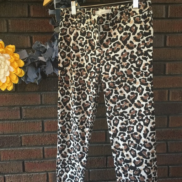 Ann Taylor Loft Animal Print Cropped Pant