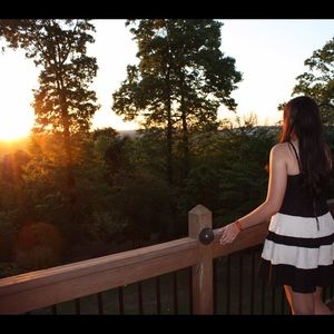 Meet your Posher, Caitlin