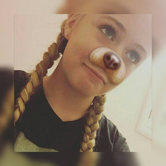 Meet your Posher, Lexi