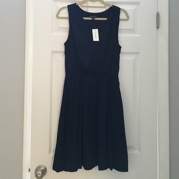 Banana Republic Dresses & Skirts - NWT navy banana republic dress. Super cute. Size 6