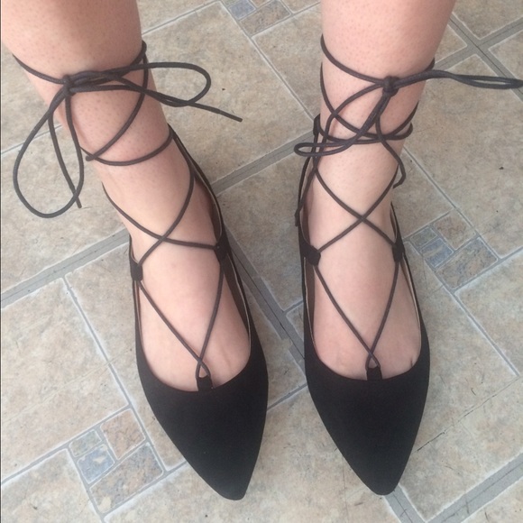NEW 7.5 Wild Diva Gladiator Strappy Flats