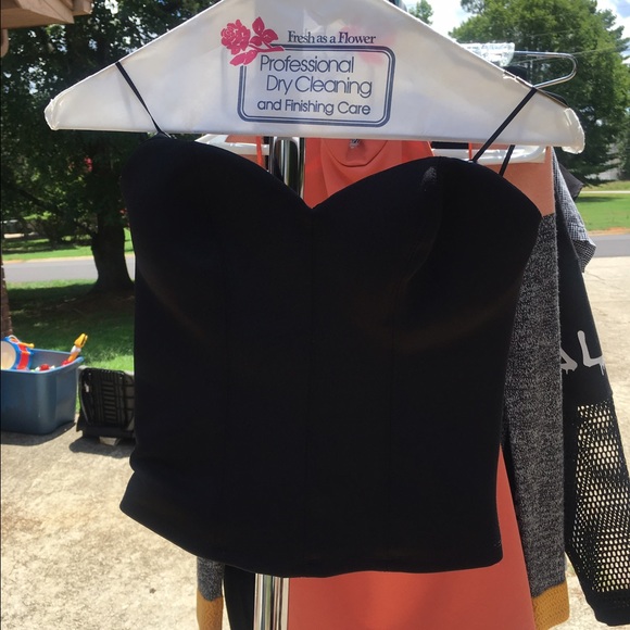 Guess Crop Top