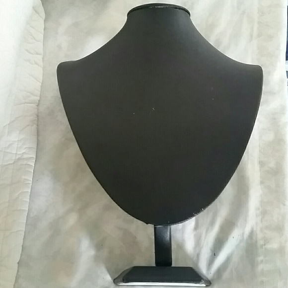 Necklace display