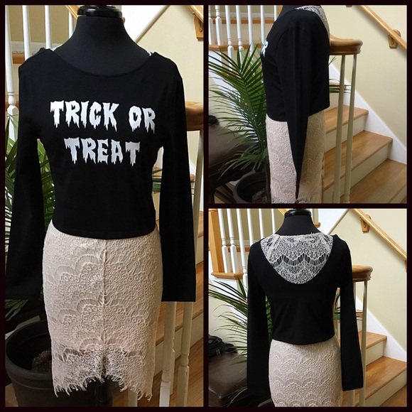 TOPSHOP HALLOWEEN TRICK OR TREAT GRAPHIC PRINT TEE - Picture 3 of 7