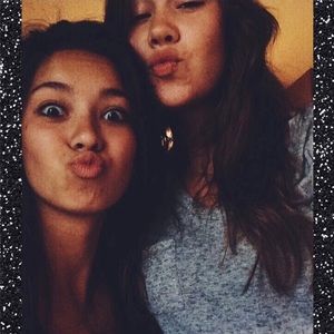 Meet your Posher, Chloe