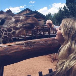 Meet your Posher, Allison