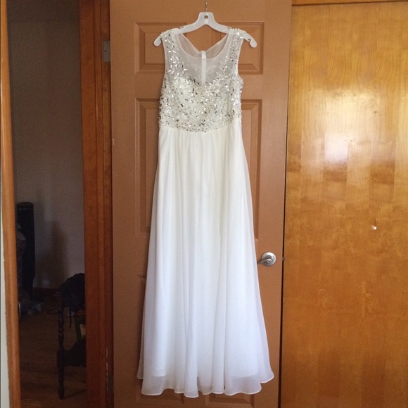 Wedding dress David's bridal