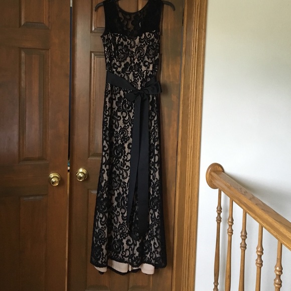 Betsy Adam formal dress