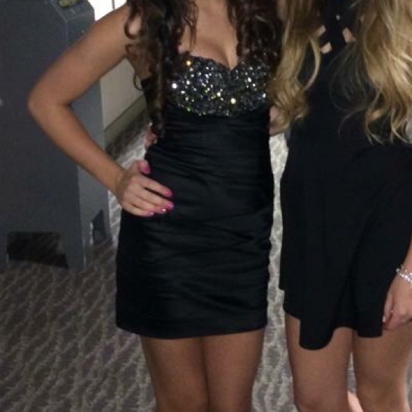 Super flattering dress. La femme. Homecoming prom