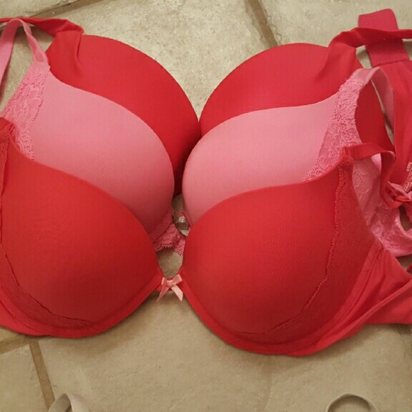 VICTORIA SECRETS BRA