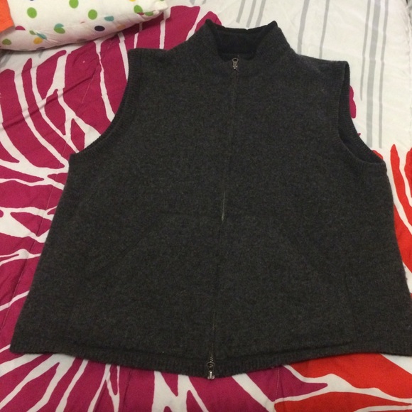 MENS XL EDDIE BAUER WOOL VEST EUC - Picture 1 of 4
