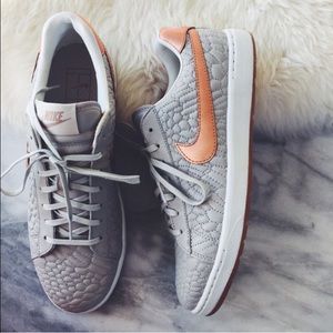 Nike ultra premium quilted sneakers