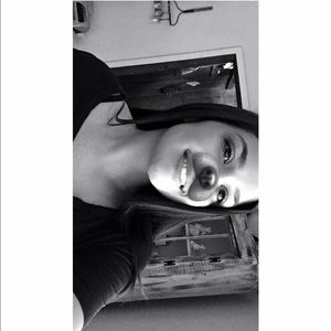 Meet your Posher, Kendall