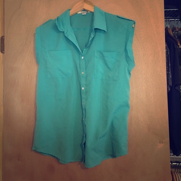 Teal sleeveless top