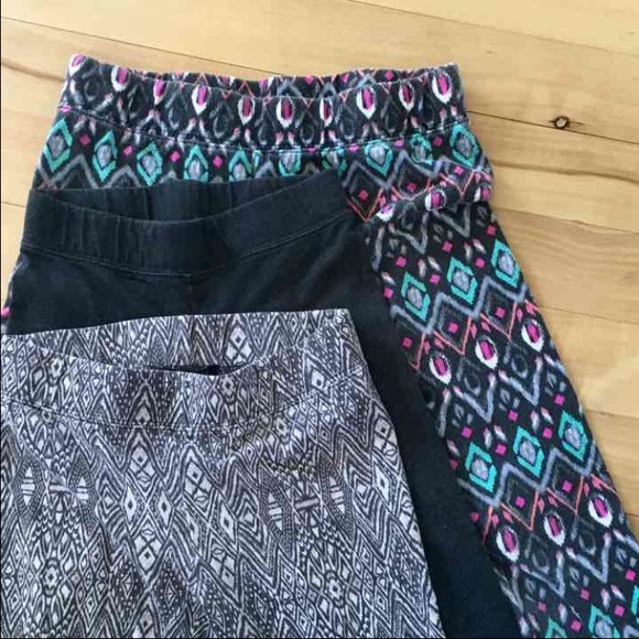 GREAT DEAL!! AE LEGGINGS - Picture 1 of 4