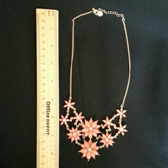 Statement Necklace - Picture 4 of 4