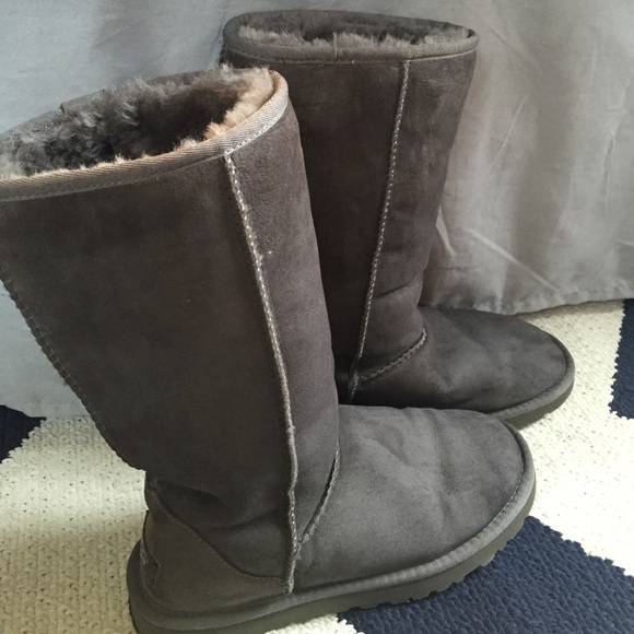Grey ugg boots!