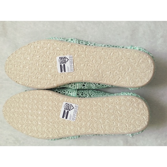 Crotchet Toms - Picture 4 of 4