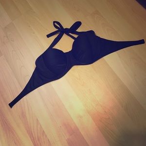 Black Body Glove bathing suit top 🌊