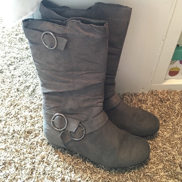 Grey calf boots size 7