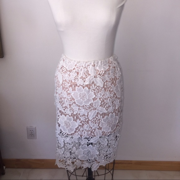 White lace and nude pencil skirt