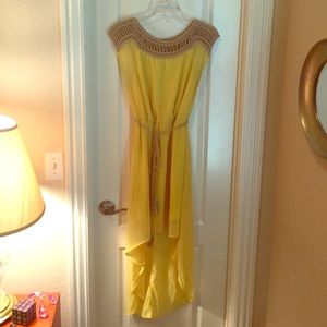 Beautiful high low dress w/ soft rope belt