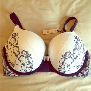 Victoria secret body by Victoria 36DD