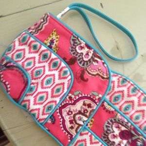 Vera Bradley. Call Me Coral excellent wristlet