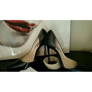 Zara Black Pumps