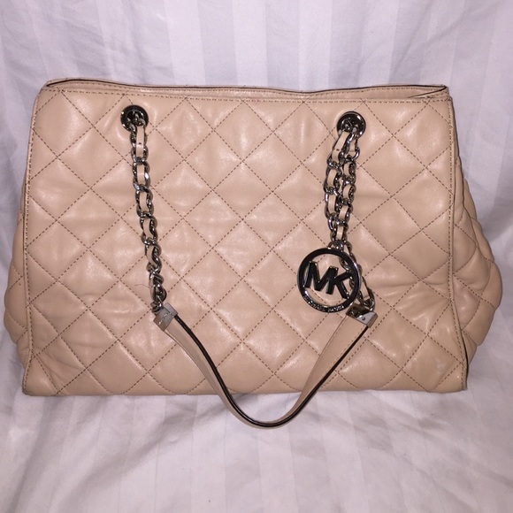 Michael Khors Purse
