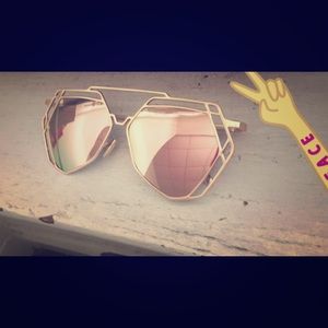 Sunnies 😎