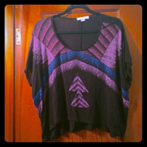 Fun Printed Top - Picture 2 of 5