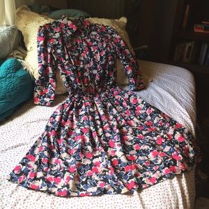 Adorable twirly Jessica Simpson dress