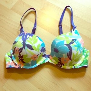 Victoria's Secret Printed Push-Up Bra 🌺