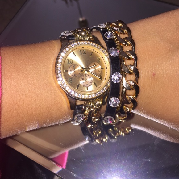 Wet Seal Jewelry - Chain bracelet