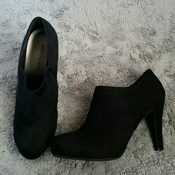 Black 3" Booties