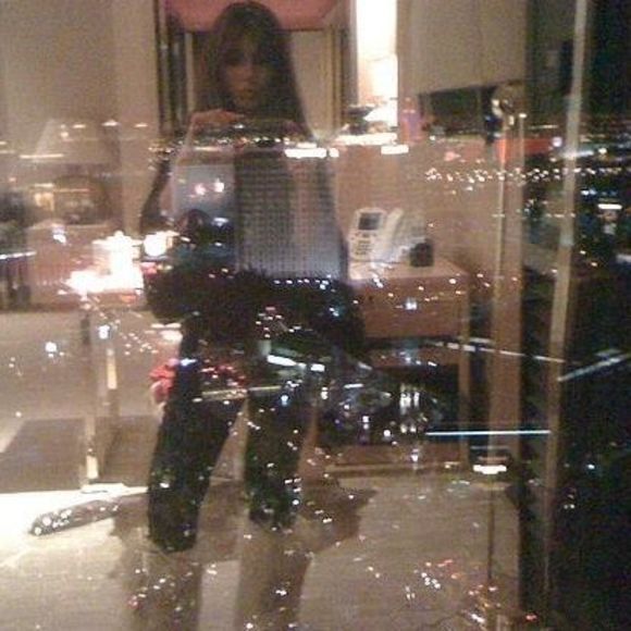 Meet your Posher, Helen - Picture 1 of 1