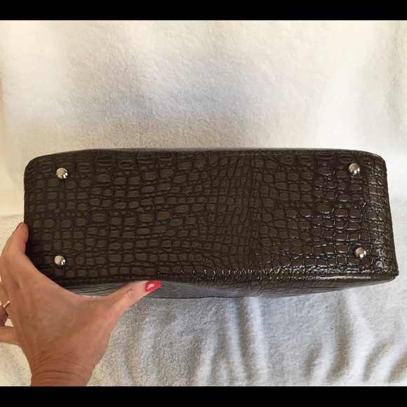 Brown Mock Croc Top Handle Handbag - Picture 4 of 4