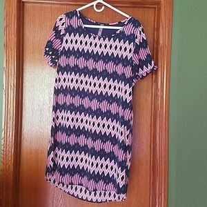 Blue and pink shift dress.