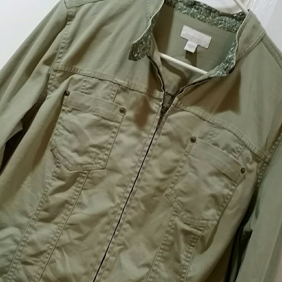 Light Olive Color jacket - Picture 2 of 4