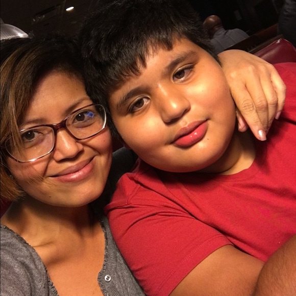 Meet your Posher, Claudia - Picture 6 of 8