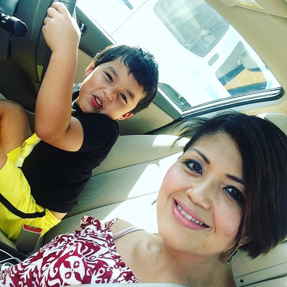 Meet your Posher, Claudia - Picture 7 of 8