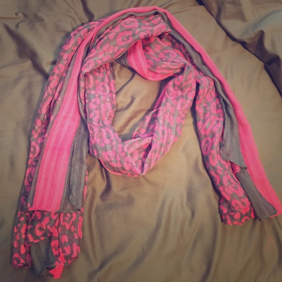 Fashion scarf
