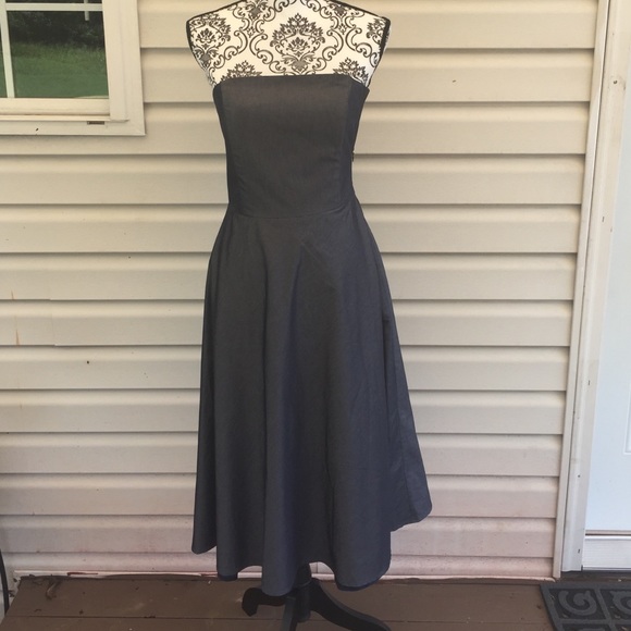 Banana Republic Dresses & Skirts - Banana Republic A-line Gray Strapless Dress