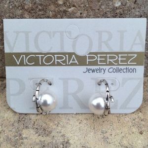 Antique Stud Oxide Vintage | Platinum Plated